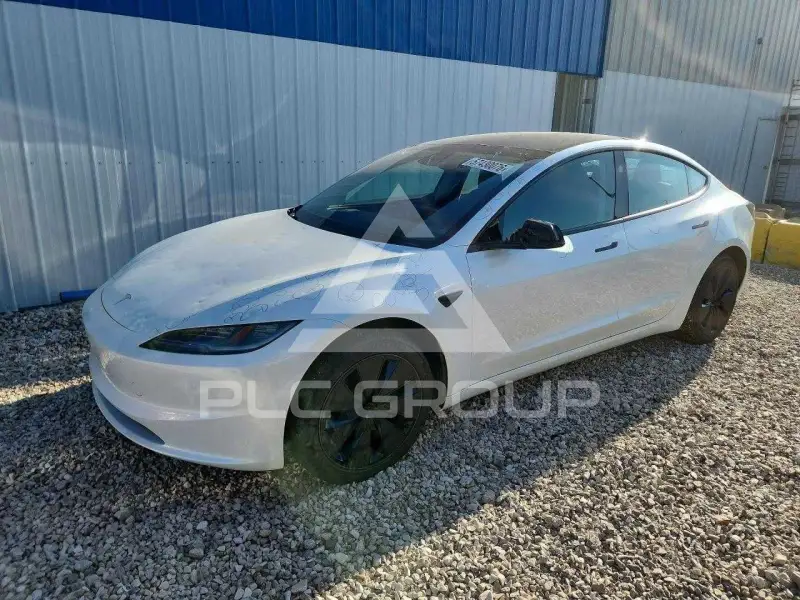 2025 Tesla Model 3 фото