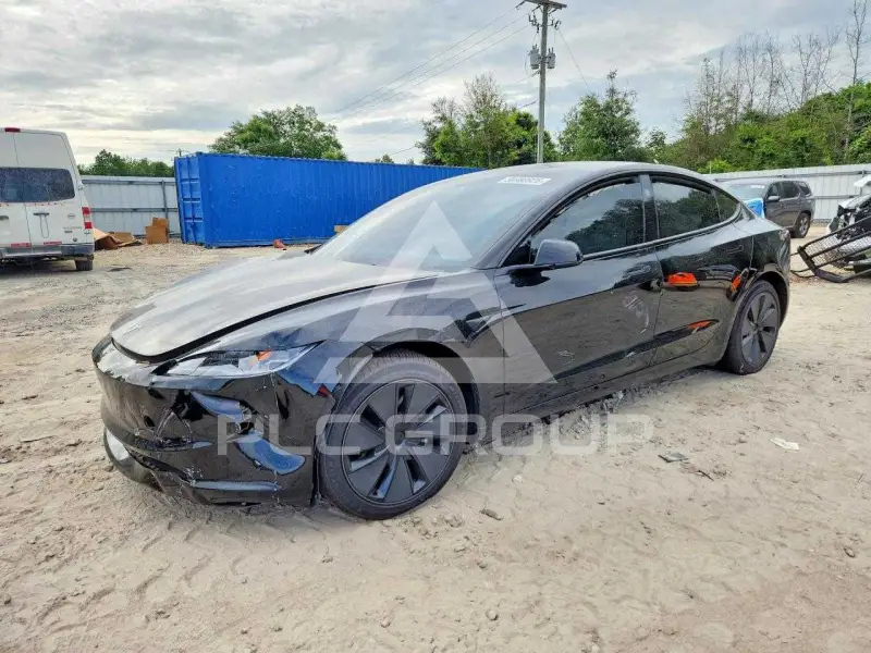 2025 Tesla Model 3 фото