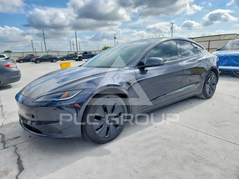 2025 Tesla Model 3 photo