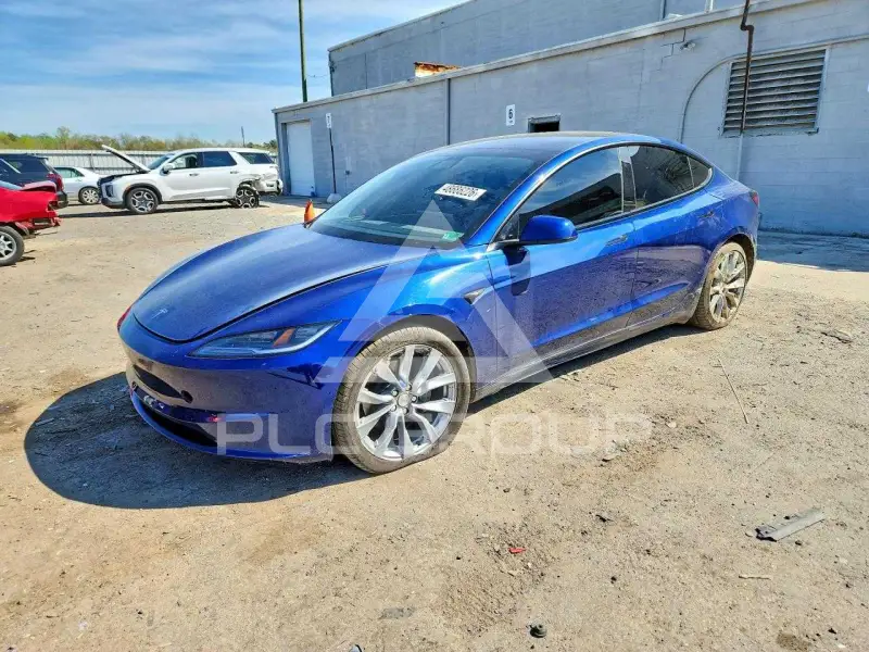 2025 Tesla Model 3 photo