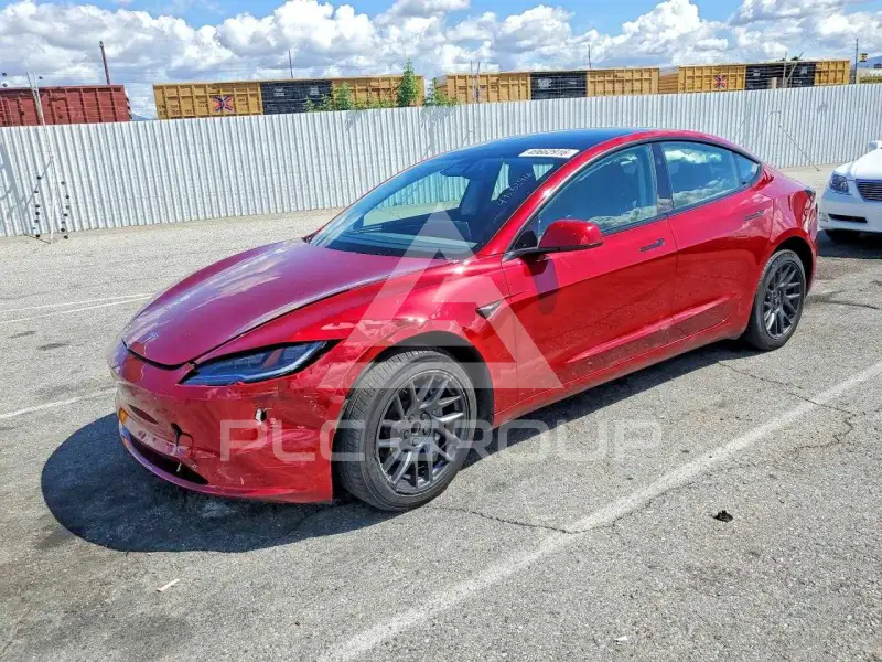 2025 Tesla Model 3 фото