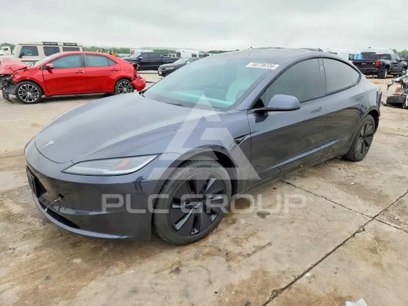 2025 Tesla Model 3 фото
