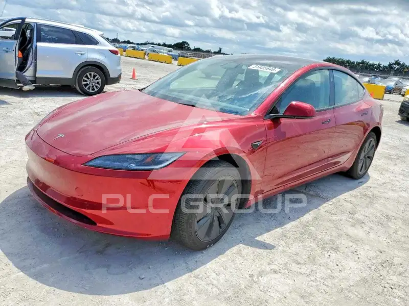 2025 Tesla Model 3 фото