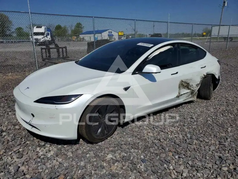 2025 Tesla Model 3 фото