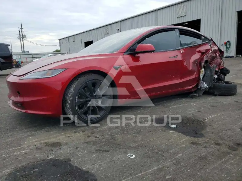 2025 Tesla Model 3 фото