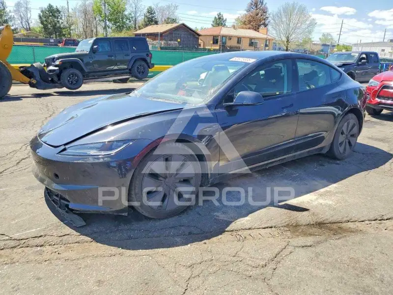 2025 Tesla Model 3 photo