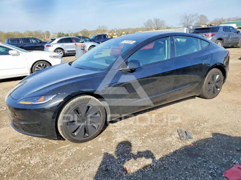 2025 Tesla Model 3 photo