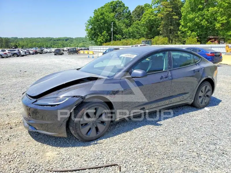 2025 Tesla Model 3 фото
