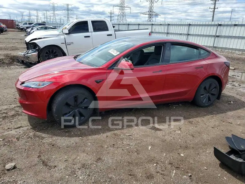2025 Tesla Model 3 фото