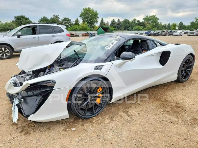 2025 McLaren  photo