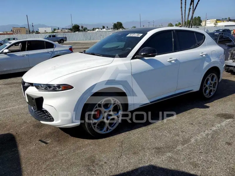 2025 Alfa Romeo Unknown фото