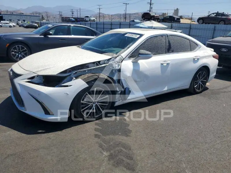2025 Lexus ES300 фото