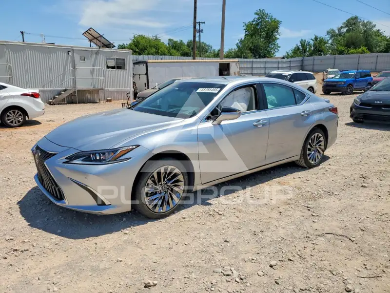 2025 Lexus ES300 photo