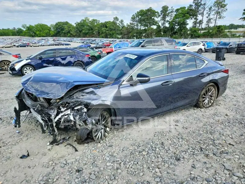 2025 Lexus ES300 фото