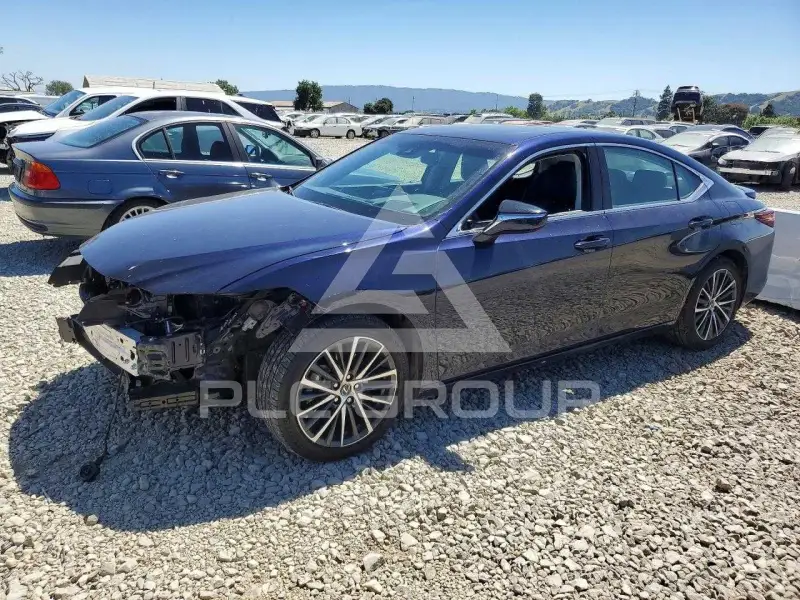 2025 Lexus ES300 фото