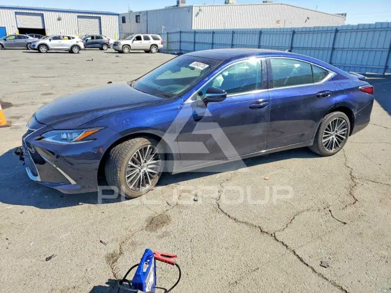 2025 Lexus ES300 фото