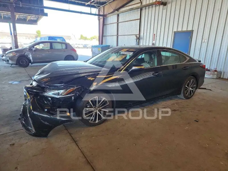2025 Lexus ES300 фото