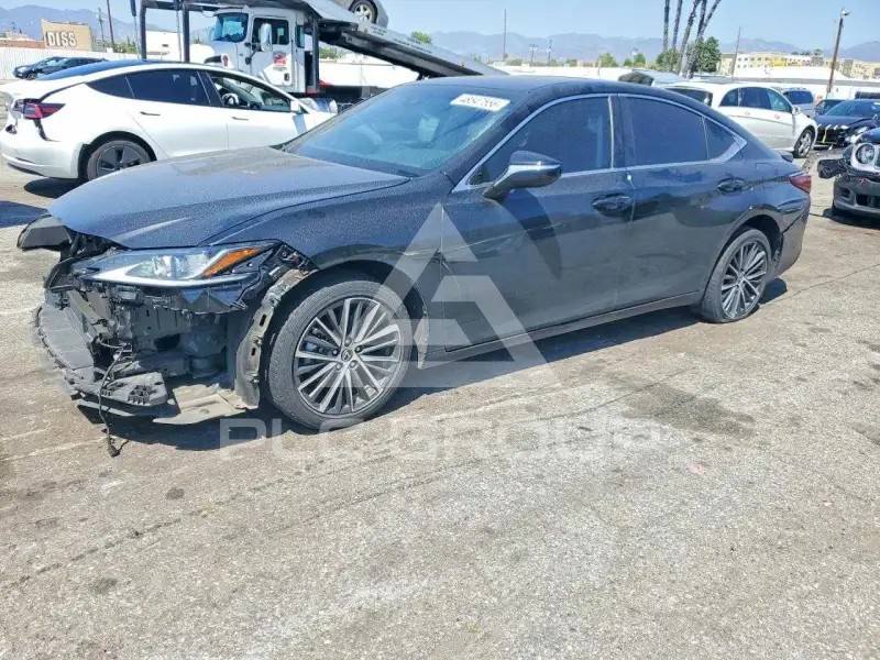 2025 Lexus ES300 фото