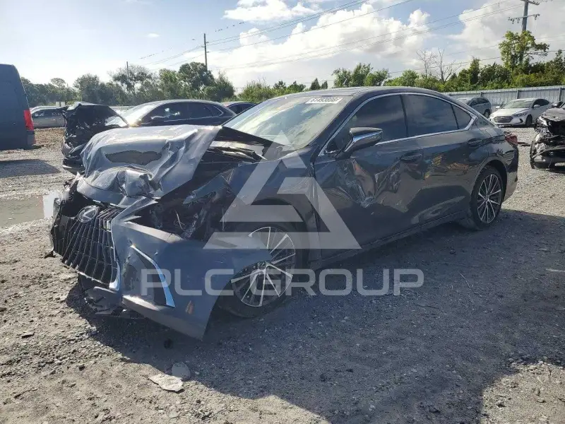 2025 Lexus ES350 photo