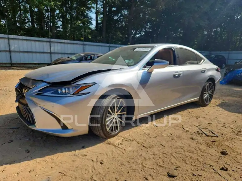 2025 Lexus ES350 photo