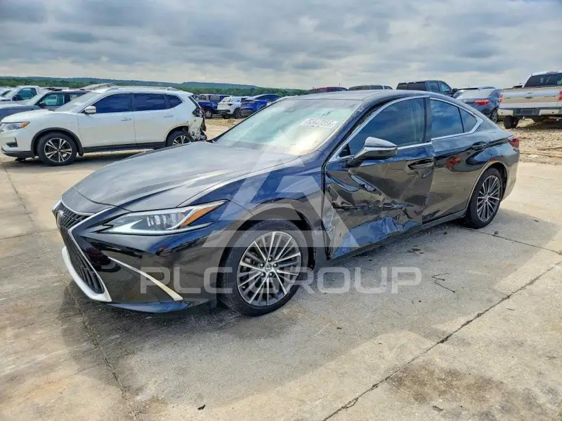 2025 Lexus ES350 photo