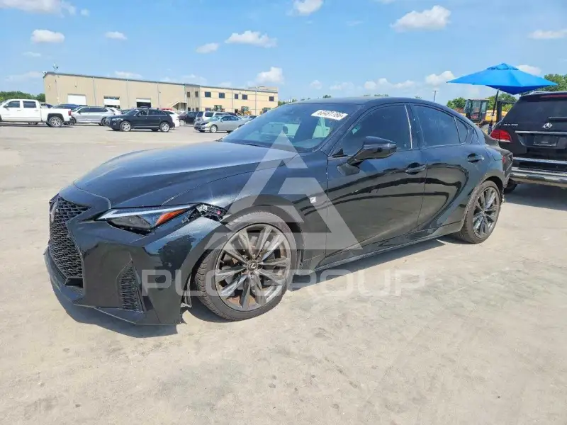 2025 Lexus IS photo