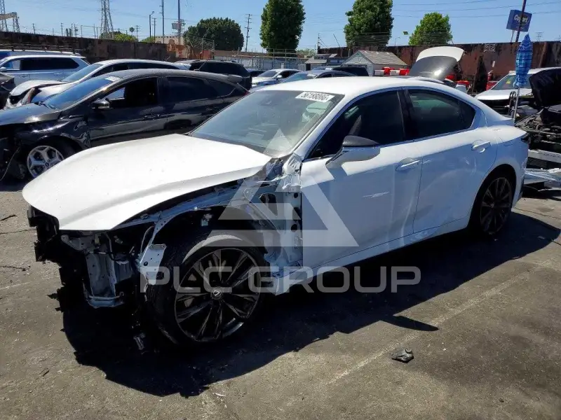 2025 Lexus IS photo