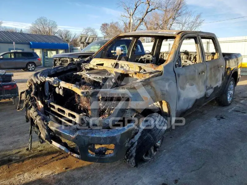 2025 RAM 1500 photo