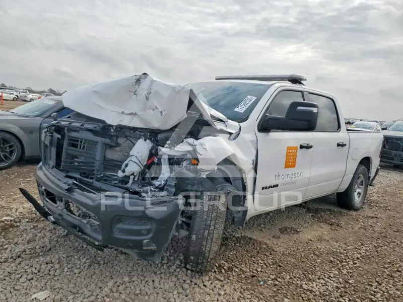 2025 RAM 1500 photo