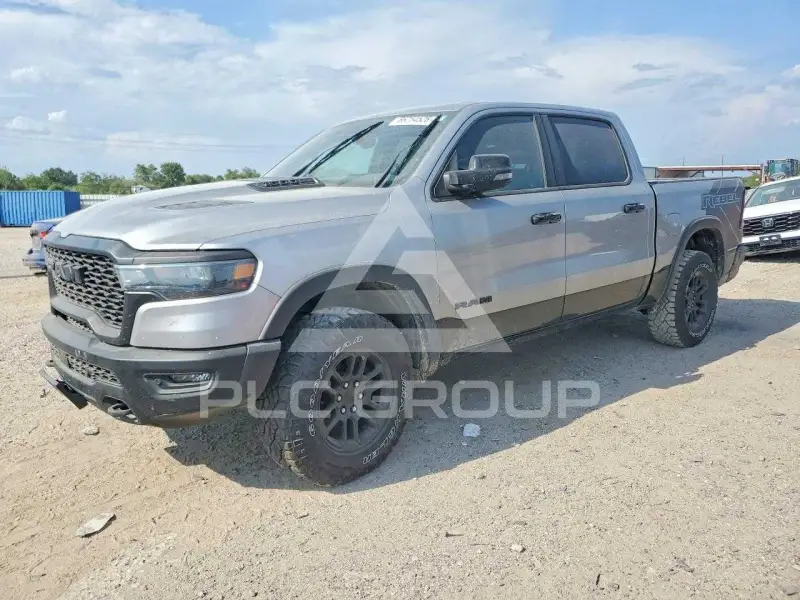 2025 RAM 1500 фото