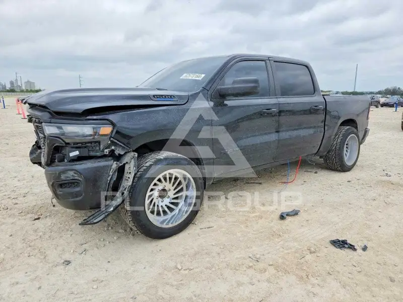 2025 RAM 1500 photo