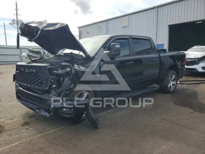 2025 RAM 1500 фото