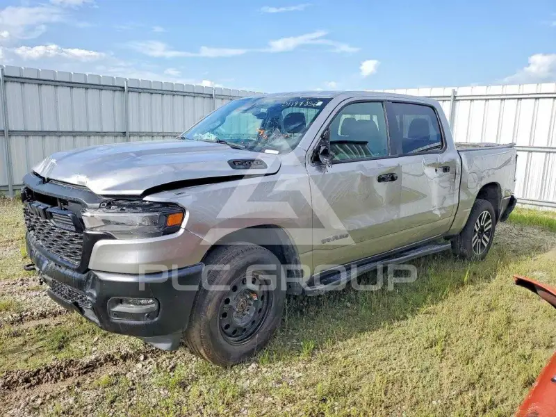 2025 RAM 1500 фото