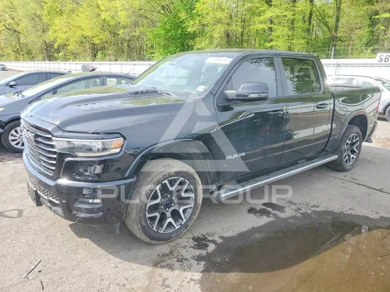 2025 RAM 1500 фото