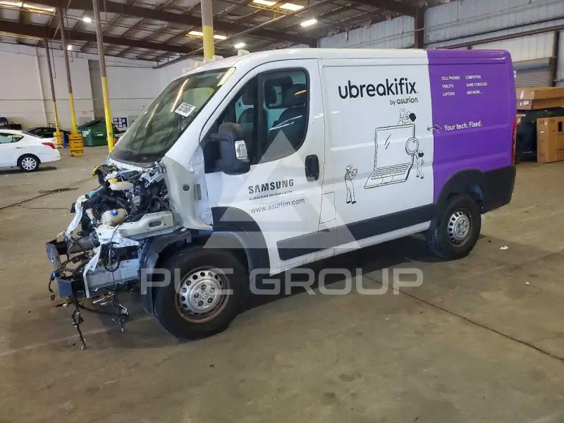 2025 RAM PROMASTER 1500 фото