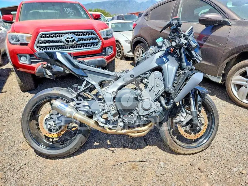 2025 Yamaha MT09 фото