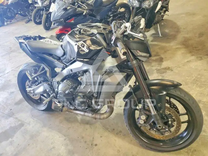 2025 Yamaha  фото