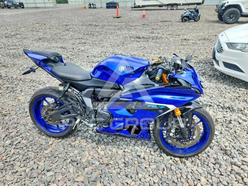 2025 Yamaha  фото