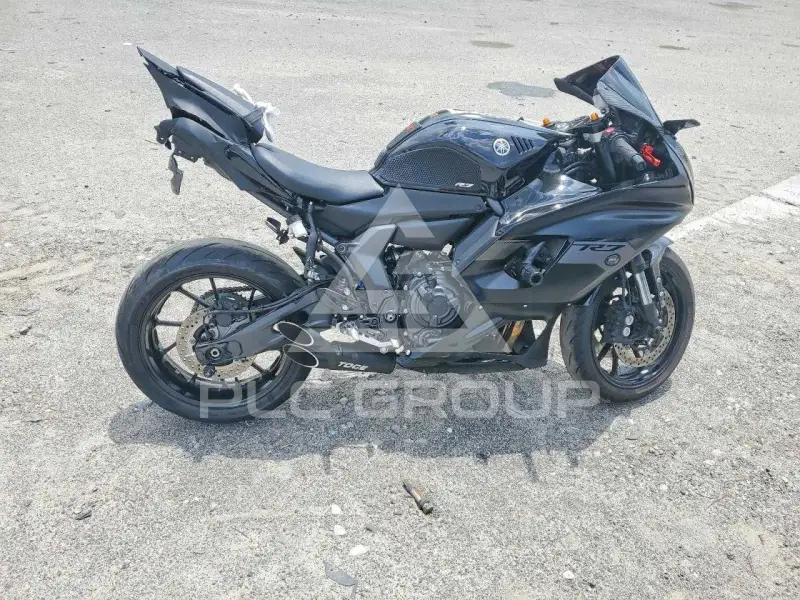 2025 Yamaha  фото