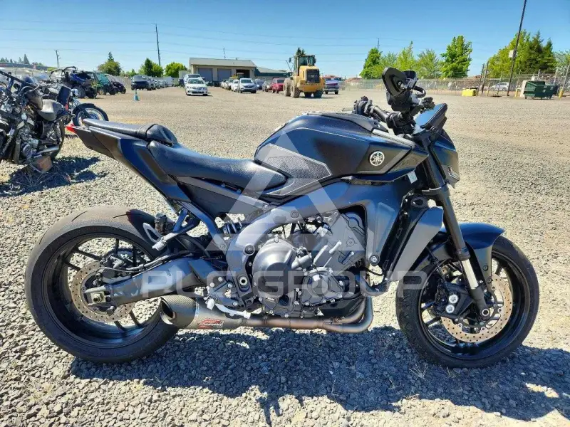 2025 Yamaha MT09 фото