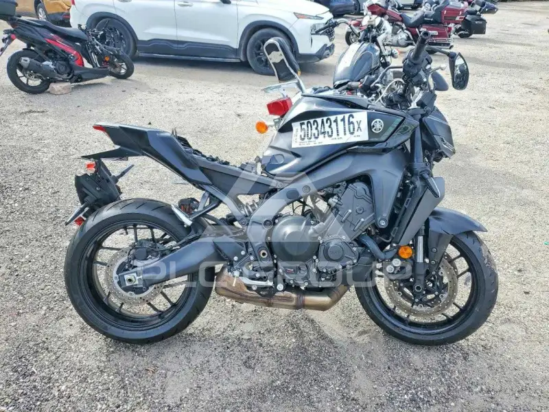 2025 Yamaha MT09 фото