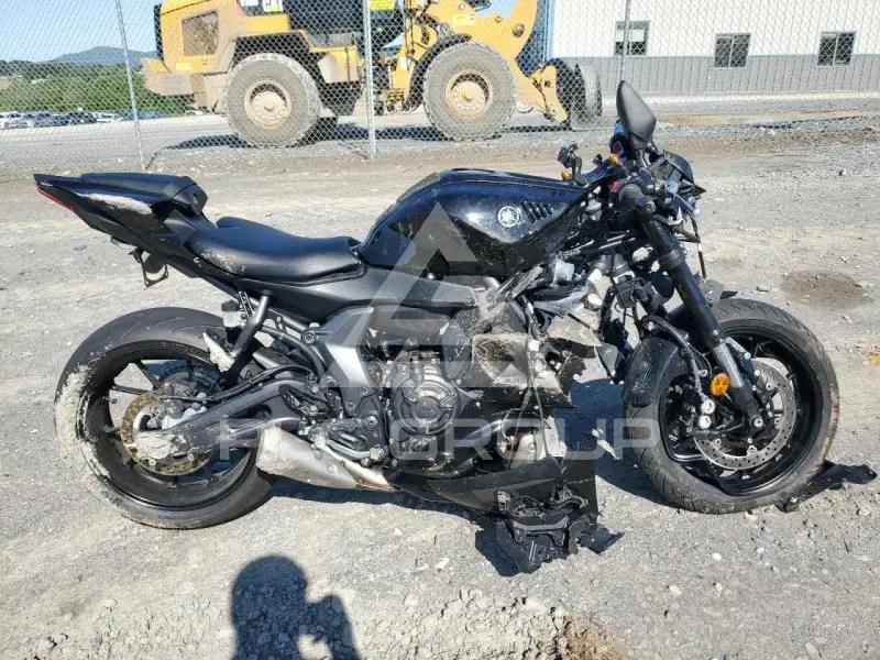 2025 Yamaha  фото