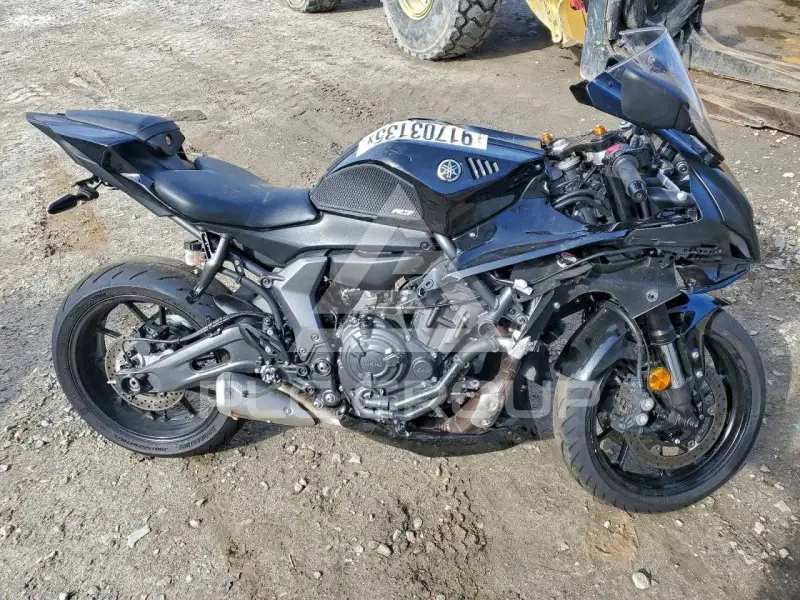 2025 Yamaha  фото