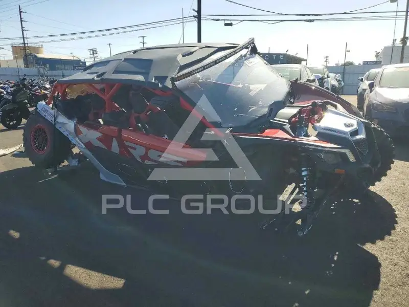 2025 Can-AM Sidebyside фото