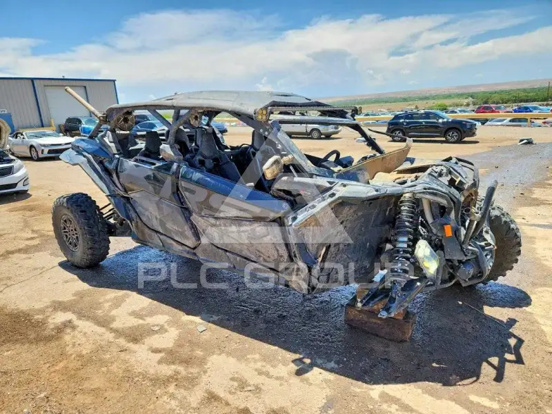 2025 Can-AM Sidebyside фото
