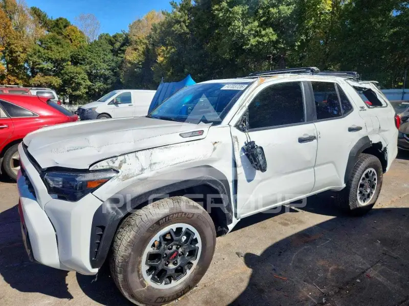 2025 Toyota 4 RUNNER фото