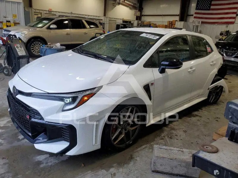 2025 Toyota GR 86 photo