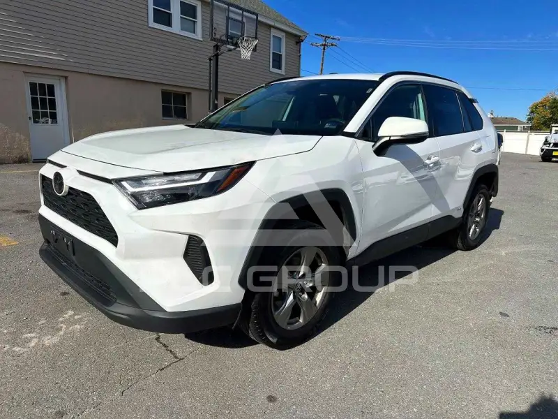 2025 Toyota RAV4 фото