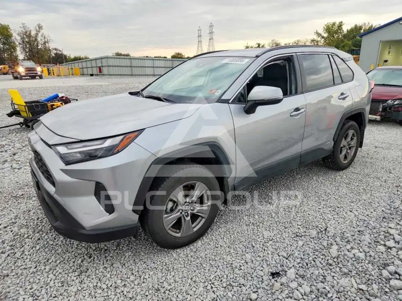 2025 Toyota RAV4 фото