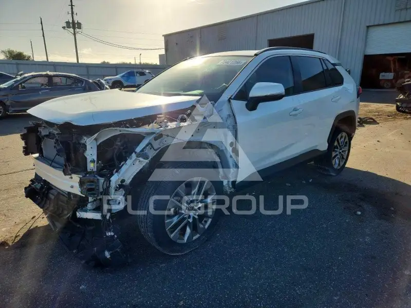 2025 Toyota RAV4 photo